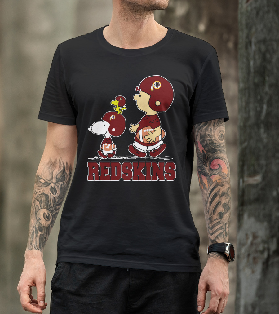 Snoopy Redskins Fans With Football Helmets And Peanuts Characters T-Shirt