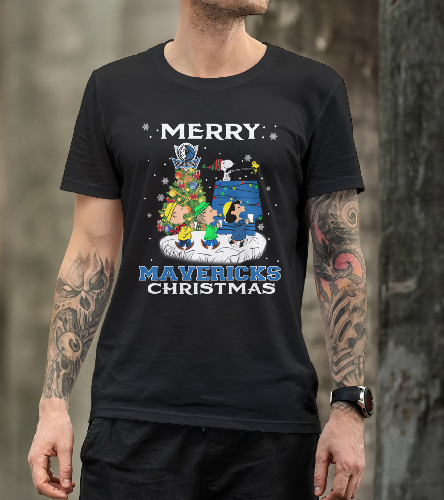 Merry Mavericks Christmas Dallas Snoopy Fans T-Shirt