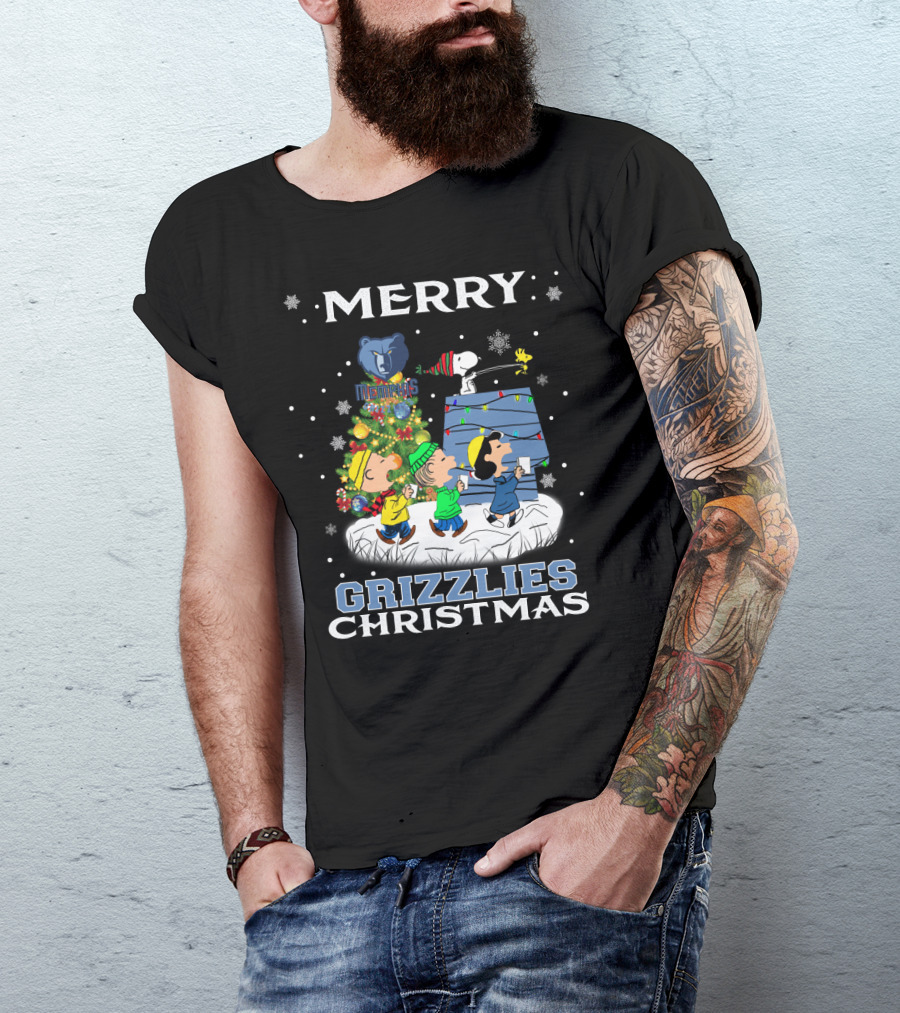 Merry Memphis Grizzlies Christmas Snoopy And Friends Holiday Scene T-Shirt