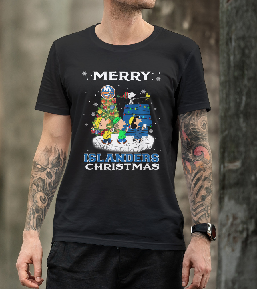 Merry Christmas New York Islanders Snoopy Fans With Peanuts Tree And Lights T-Shirt