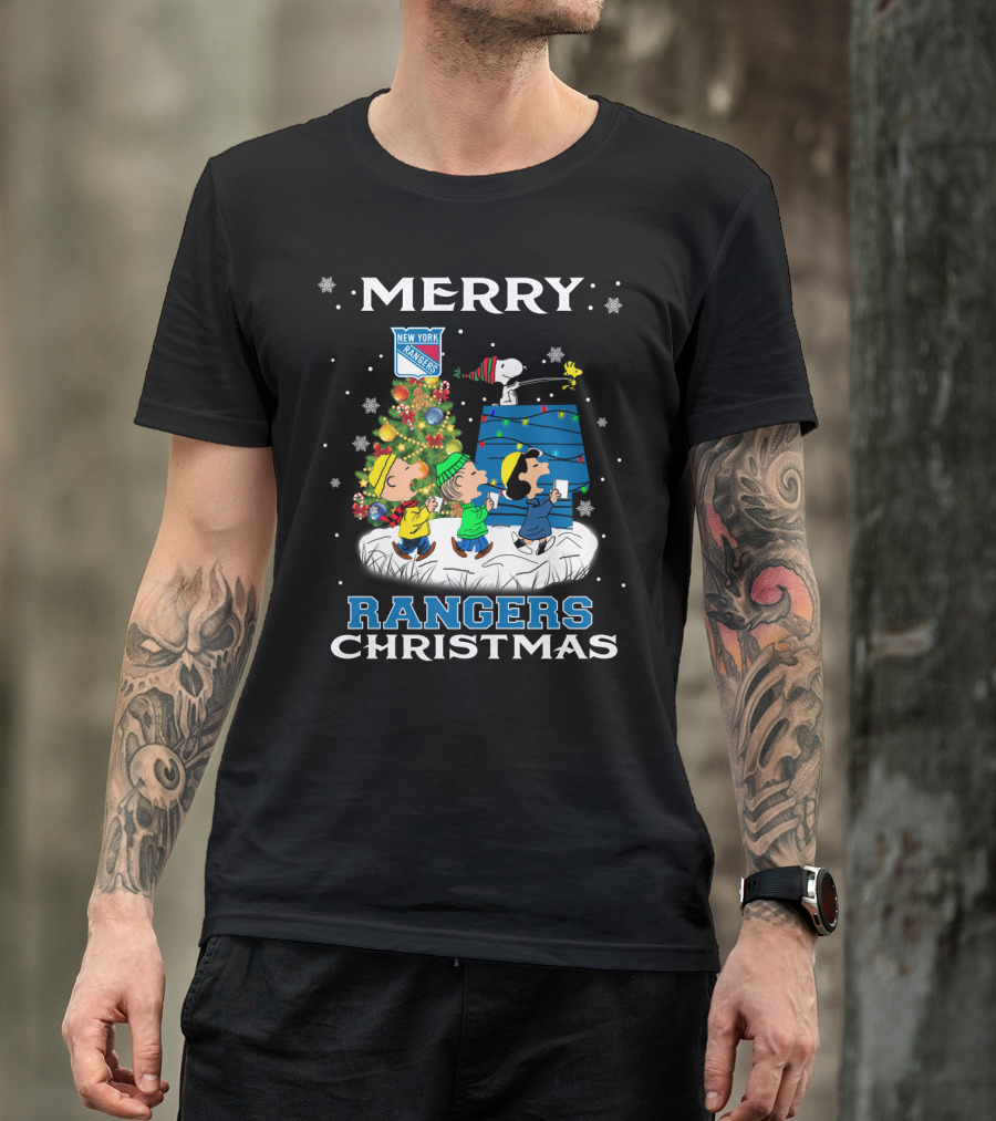 Merry New York Rangers Christmas With Snoopy And Peanuts Friends T-Shirt