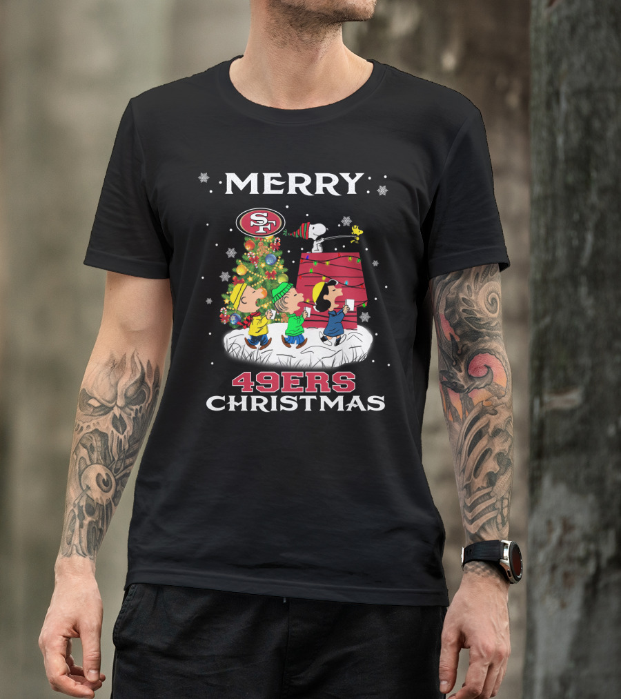 Merry 49ers Christmas Snoopy Peanuts Caroling Tree T-Shirt