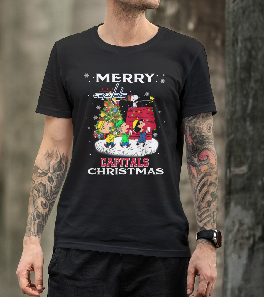 Merry Washington Capitals Christmas Snoopy Peanuts Carolers Holiday Celebration T-Shirt