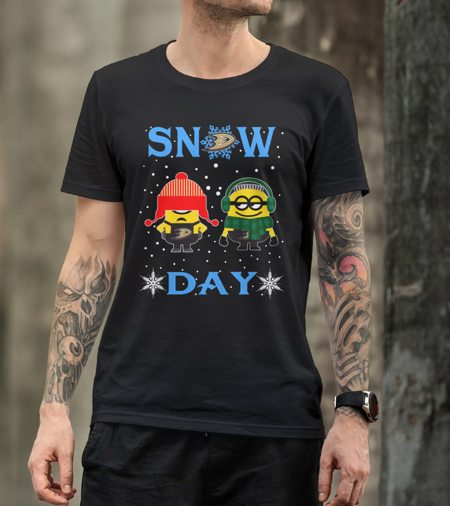 Snow Day Featuring Anaheim Ducks Logo And Minion Characters In Winter Gear T-Shirt