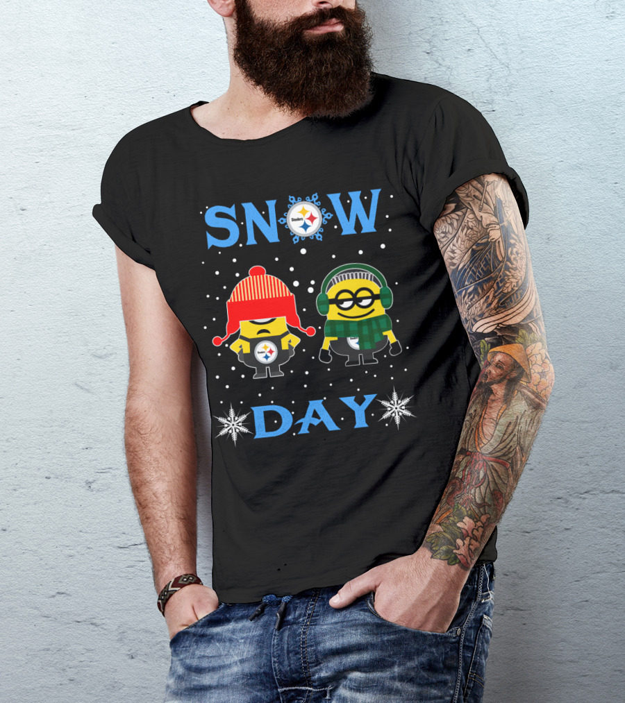 Snow Day For Pittsburgh Steelers Versus Minion Snowflakes And Winter Gear T-Shirt