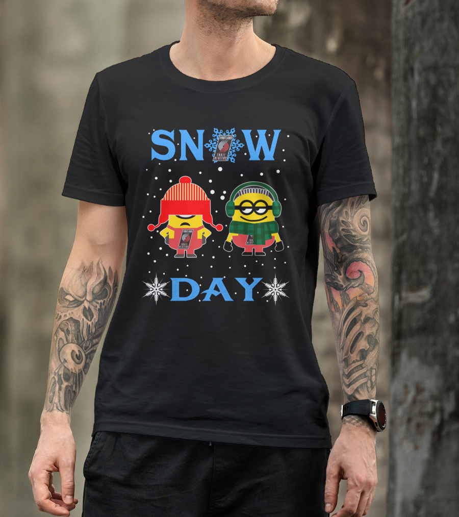 Snow Day For Portland Trail Blazers With Minions In Winter Gear T-Shirt