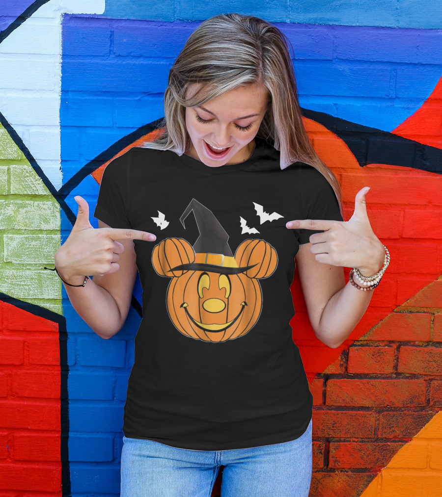 Disney Mickey Mouse Halloween Pumpkin Witch Hat And Bats T-Shirt