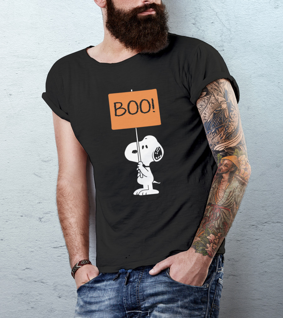 Peanuts Halloween Snoopy Holding Boo Sign T-Shirt