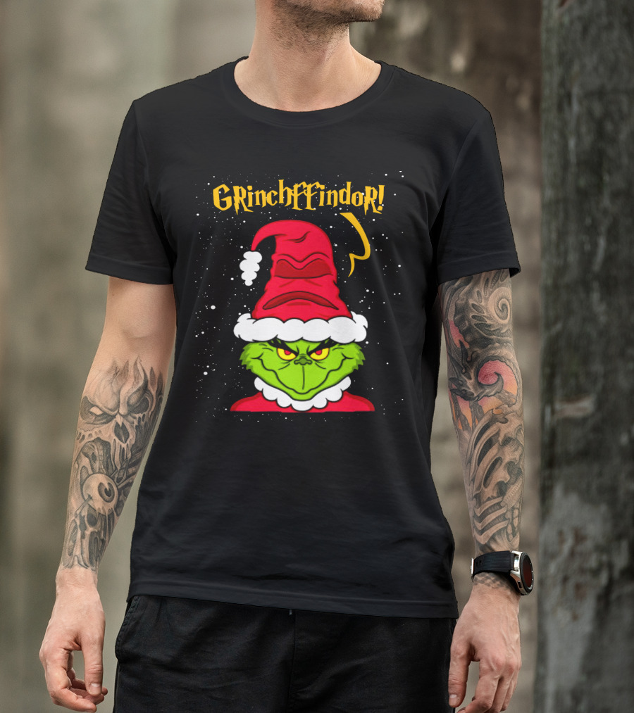 Grinche FFindor Grinch Santa Hat Snowflakes Christmas T-Shirt