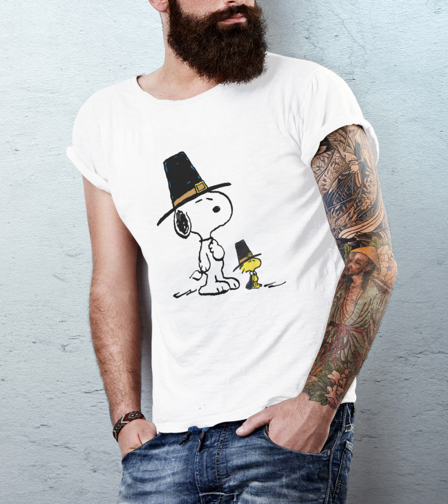 Peanuts Funny Snoopy Woodstock Thanksgiving Pilgrim Hat T-Shirt