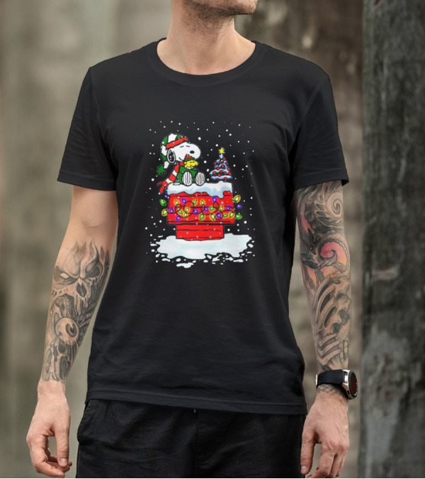 Snoopy Christmas Lights On Doghouse With Woodstock And Winter Scene From Peanuts T-Shirt