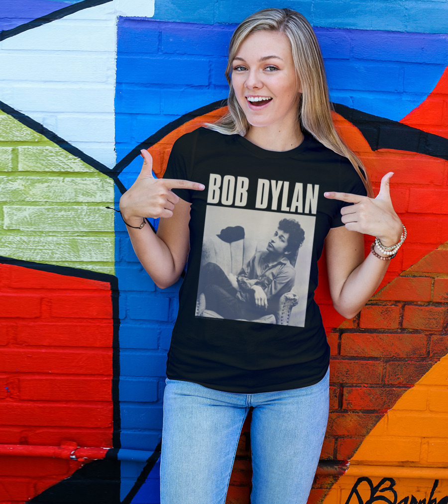 Bob Dylan Sitting On Chair Iconic Photo T-Shirt