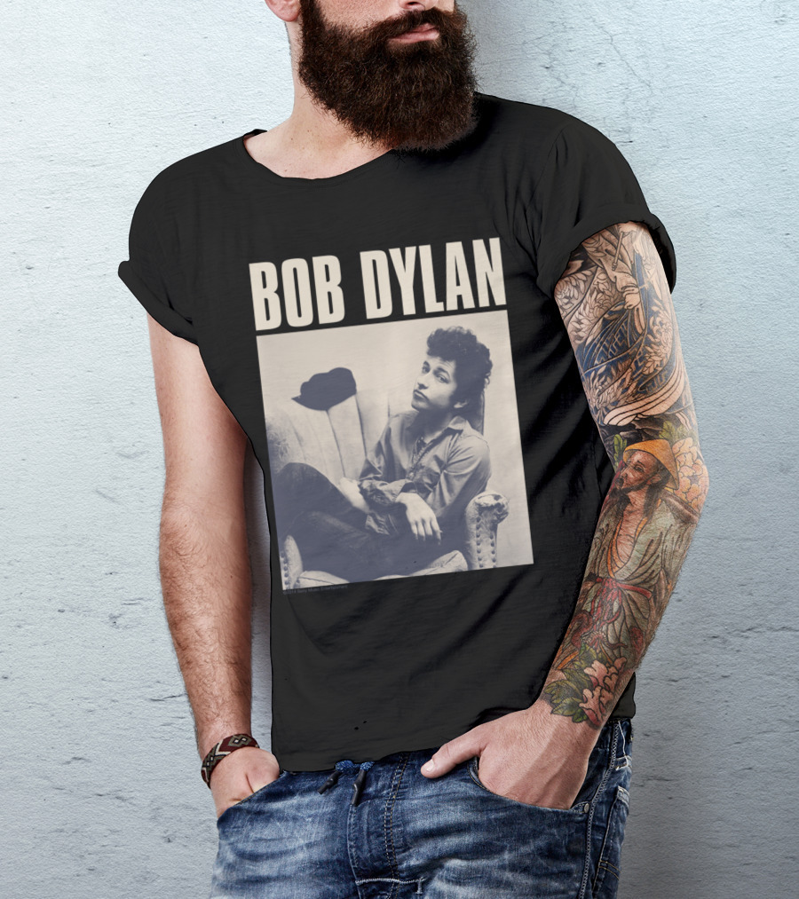 Bob Dylan Sitting On Chair Iconic Photo T-Shirt