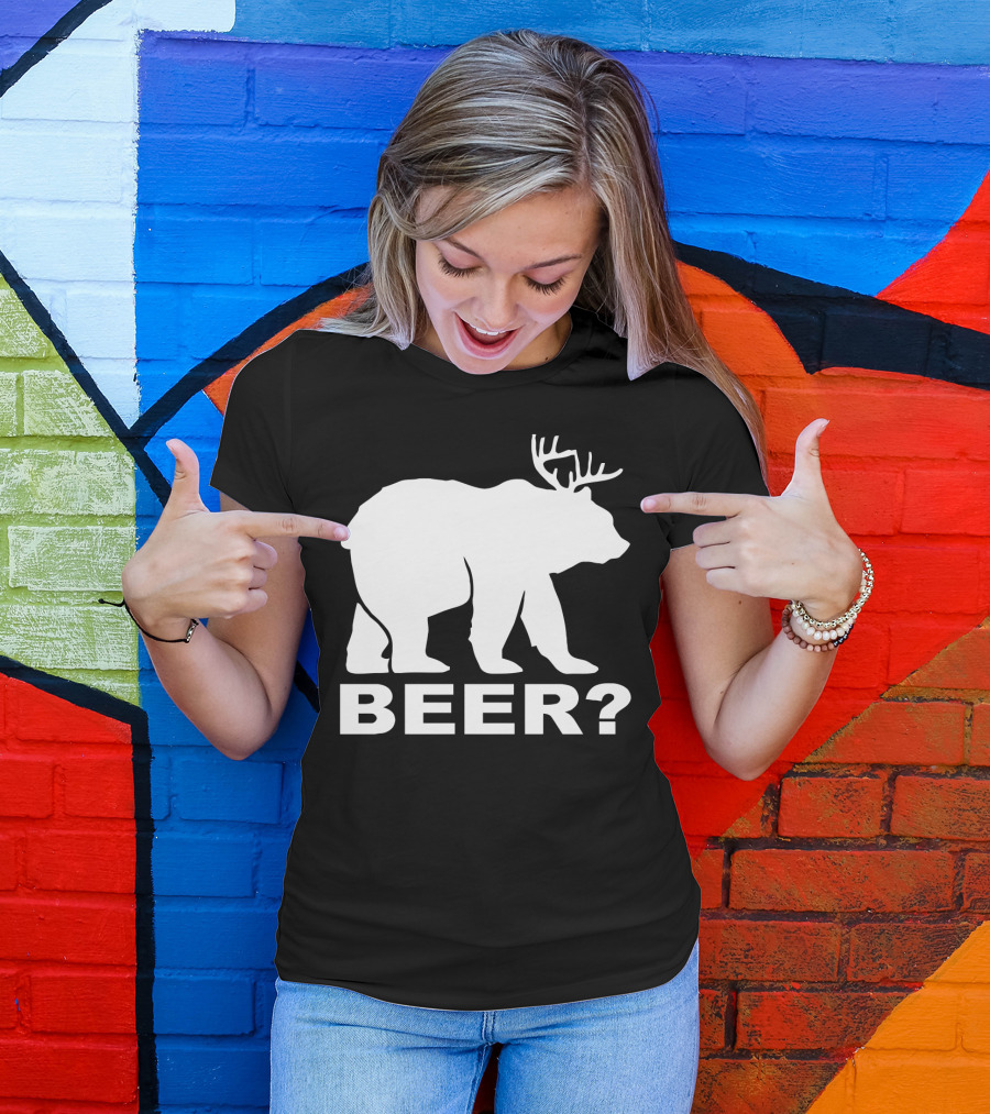 BEER Funny Drinking Party Bear With Antlers Optical Illusion T-Shirt