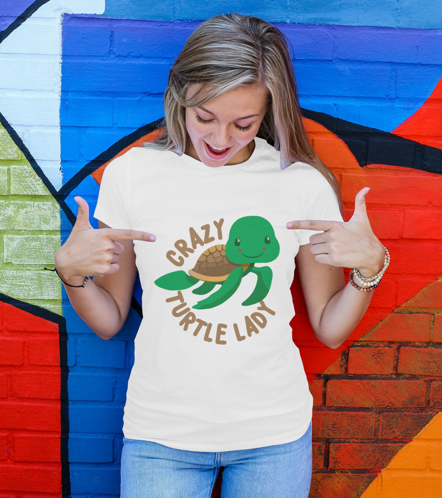 Crazy Turtle Lady Cute Green Cartoon Style Turtle With Happy Face T-Shirt