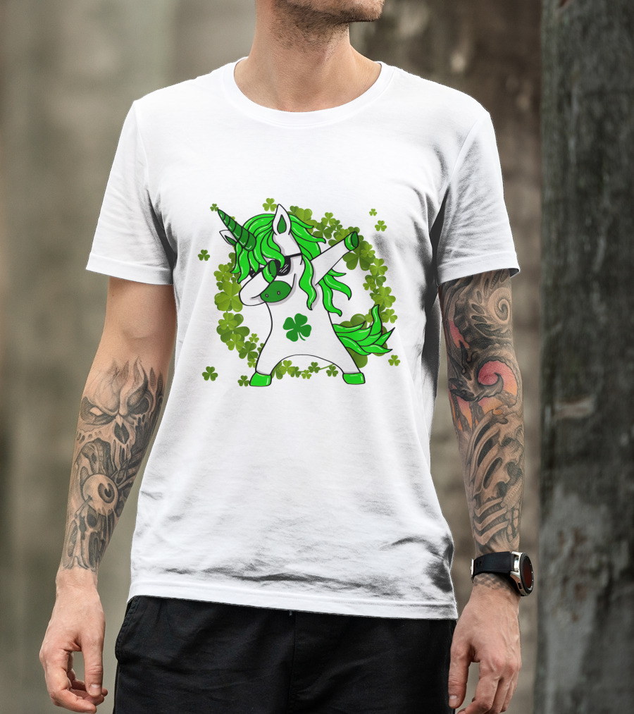 St. Patrick's Day Clover Unicorn Dabbing With Shamrock Mane Surrounded By Green Clovers T-Shirt
