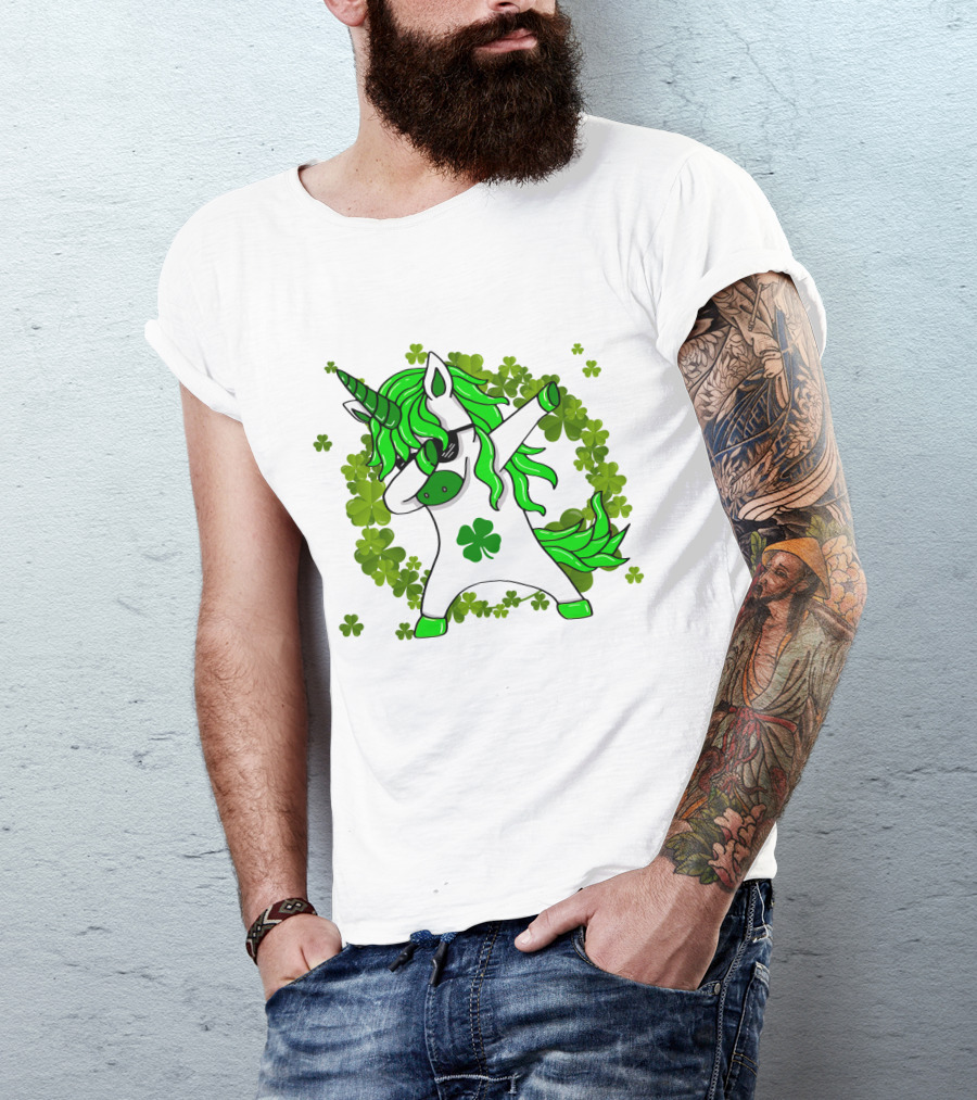 St. Patrick's Day Clover Unicorn Dabbing With Shamrock Mane Surrounded By Green Clovers T-Shirt