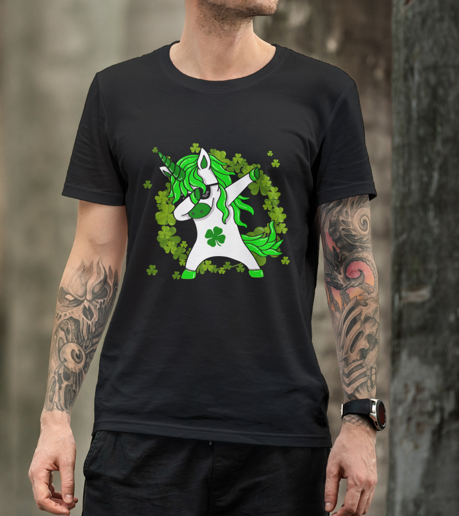 St Patricks Day Shamrock Unicorn Dabbing T-Shirt