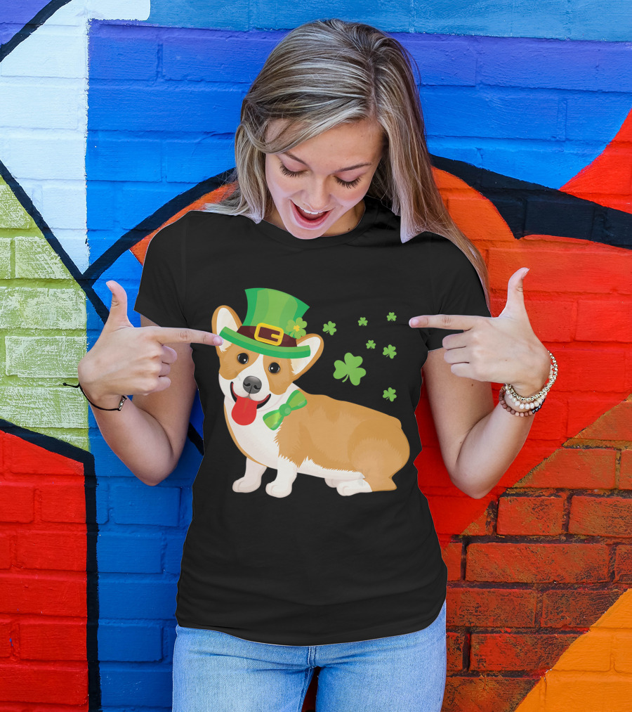 Corgi St Patrick's Day Lucky Shamrocks And Green Leprechaun Hat T-Shirt