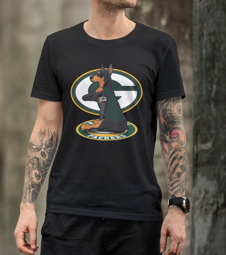 Dobermann Packers Dog Green Bay T-Shirt