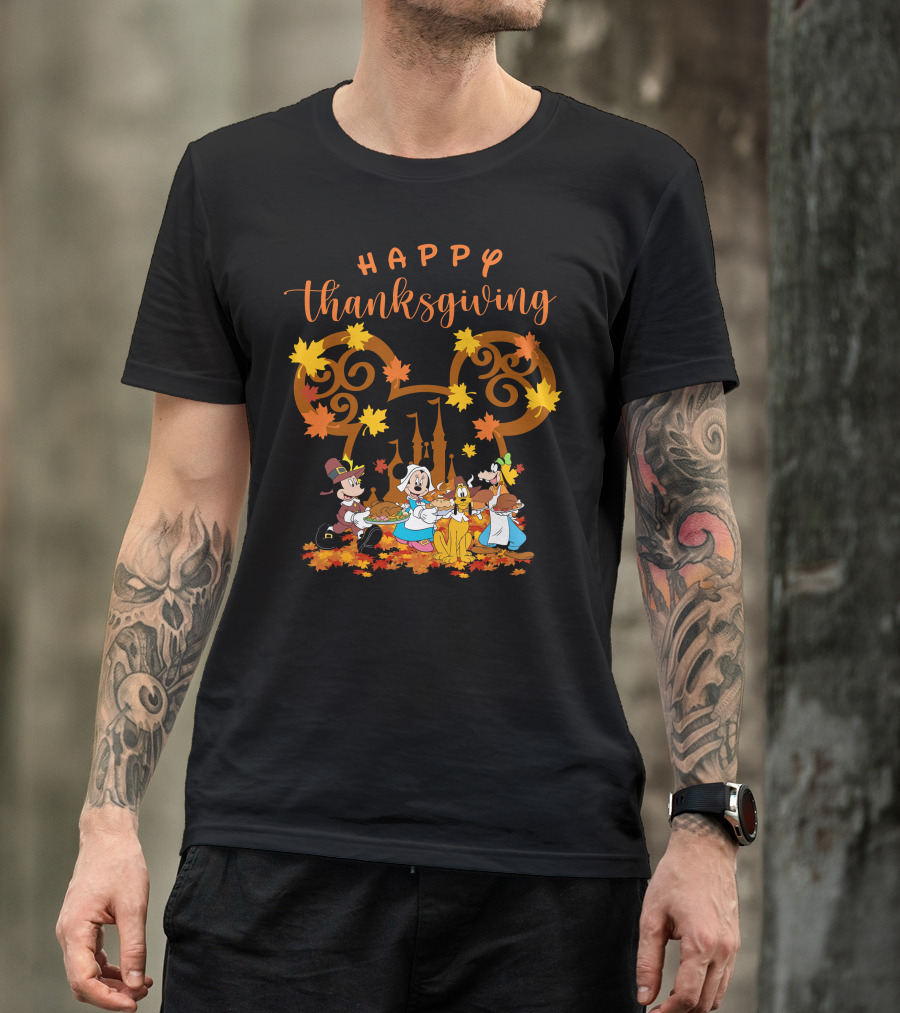 Happy Thanksgiving Mickey And Friends Disneyland Castle T-Shirt