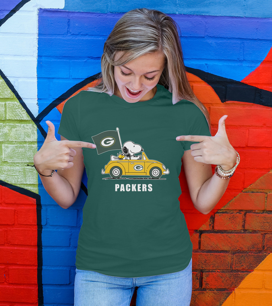 Green Bay Packers Snoopy Driving Car T-Shirt