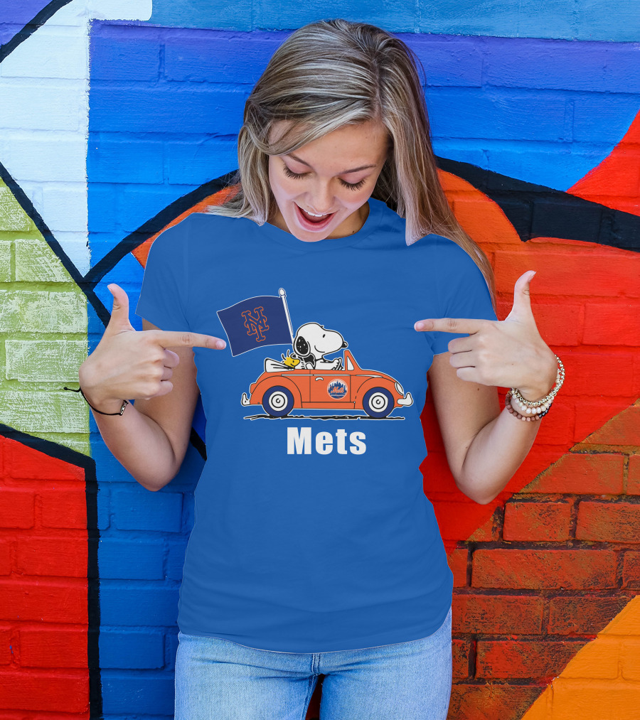 Mets Snoopy Driving With Woodstock And Flag T-Shirt