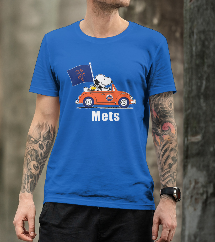 Mets Snoopy Driving With Woodstock And Flag T-Shirt