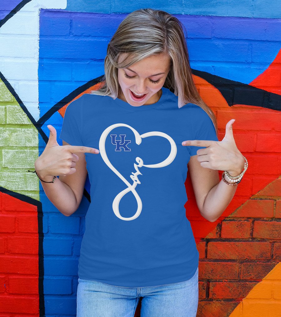 UK Wildcats Love Heart T-Shirt