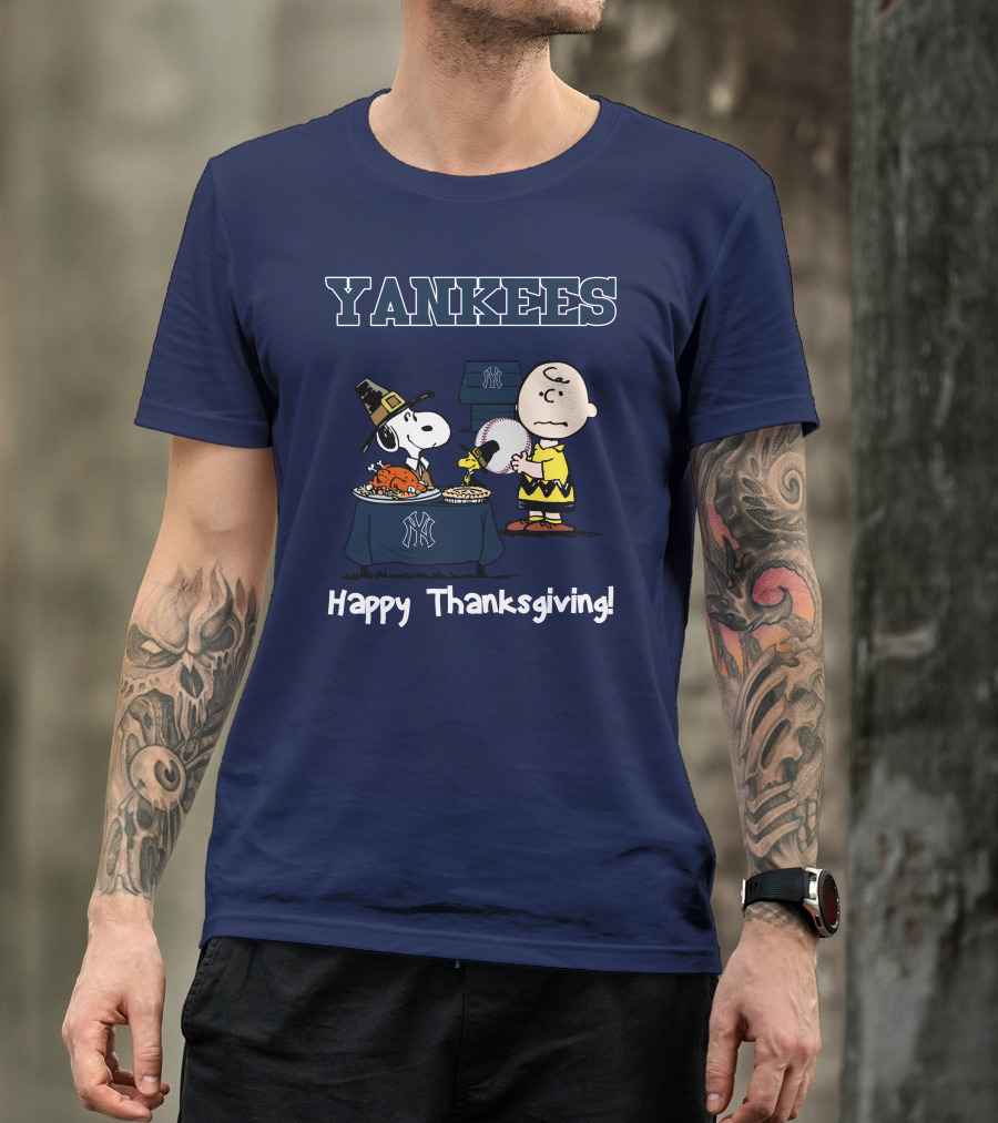 Yankees Snoopy Charlie Brown Happy Thanksgiving T-Shirt