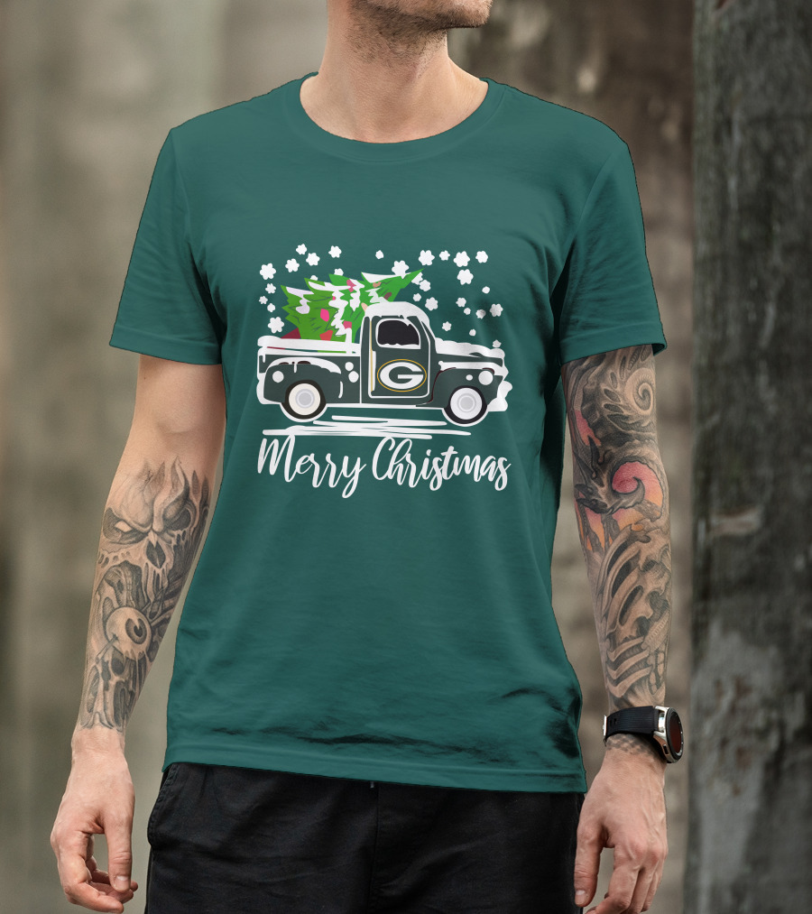 Green Bay Packers Vintage Truck With Christmas Tree Merry Christmas T-Shirt