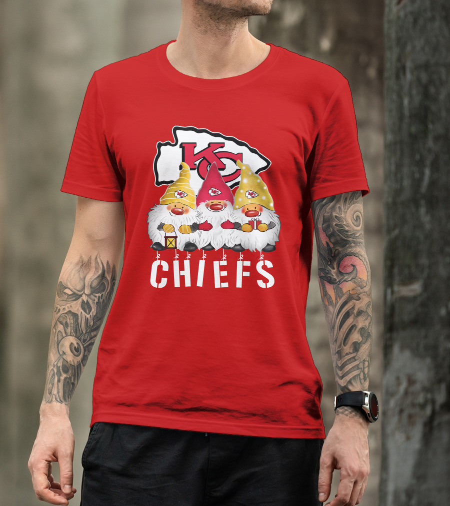 Kansas City Chiefs Merry Christmas Happy Holidays Gnomes T-Shirt
