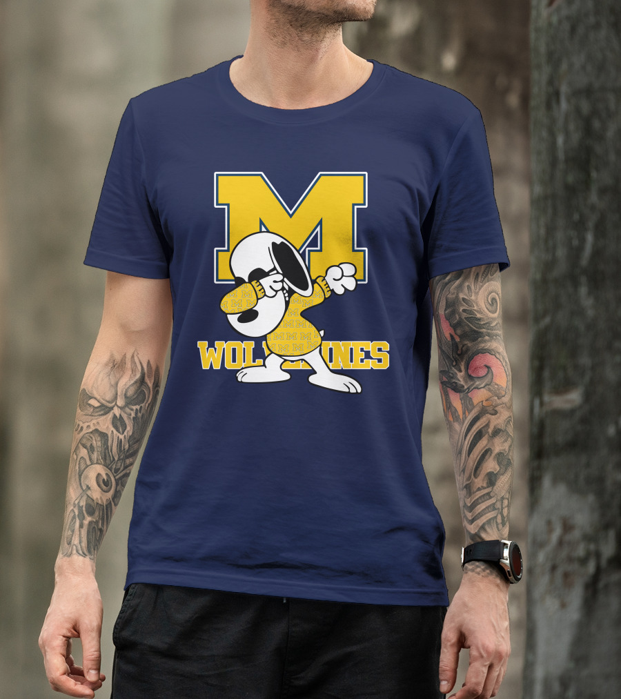 Michigan Wolverines Snoopy Dab With Block M T-Shirt