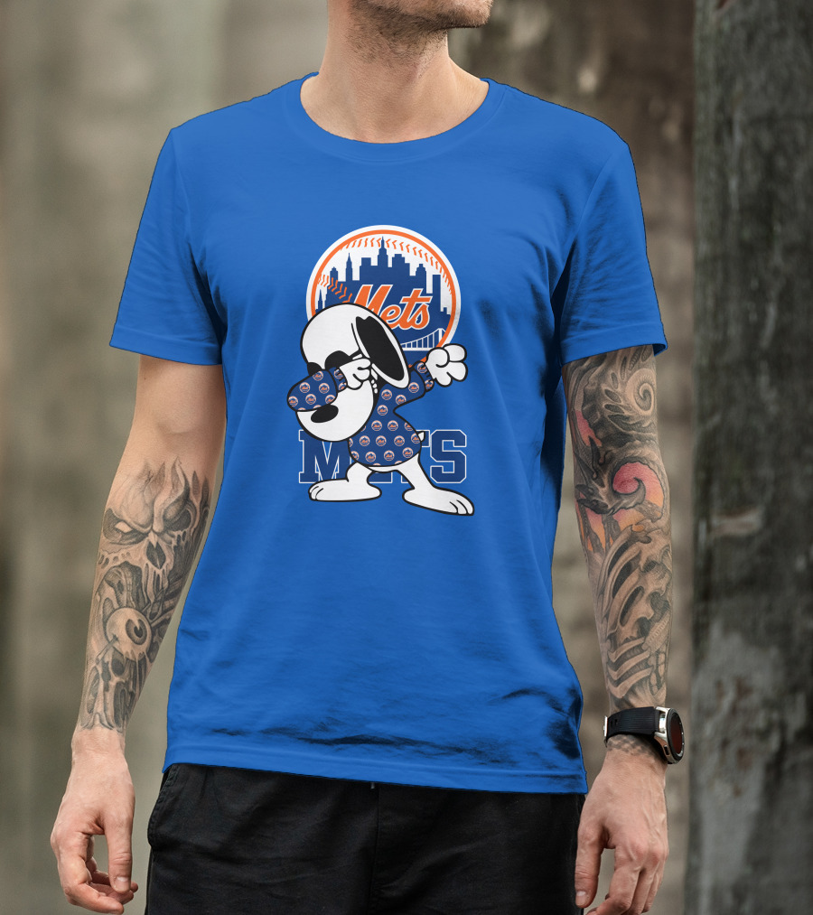 New York Mets Snoopy Dabbing Mets Logo Skyline T-Shirt