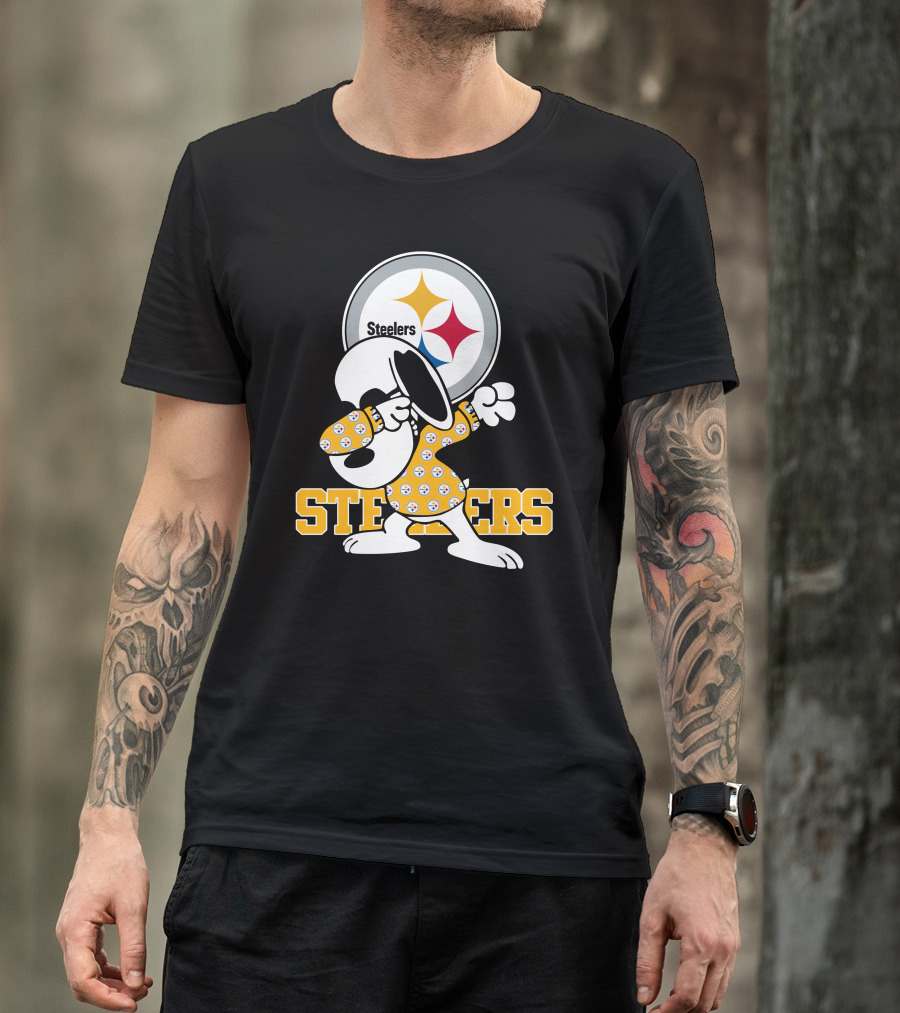 Pittsburgh Steelers Snoopy Dabbing Fan T-Shirt