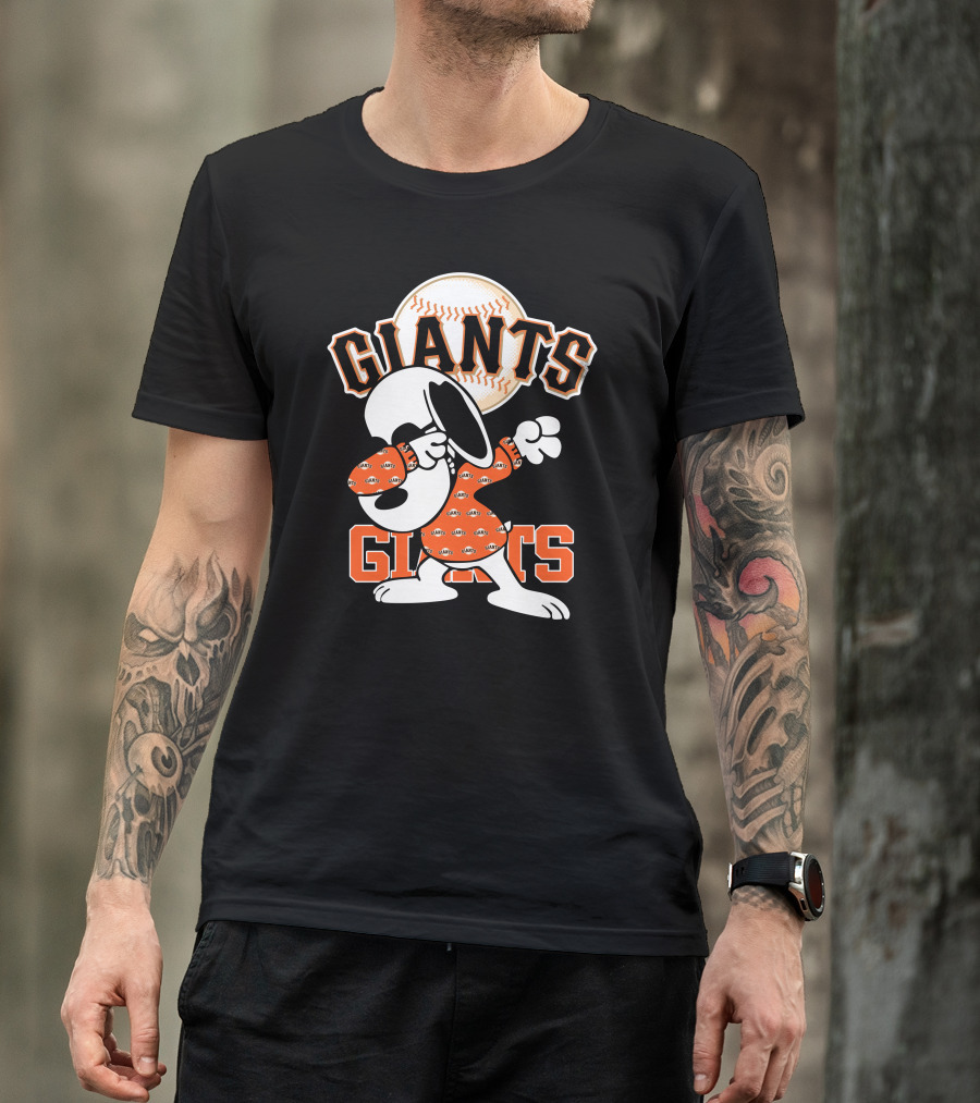 San Francisco Giants Snoopy Dabbing Baseball T-Shirt