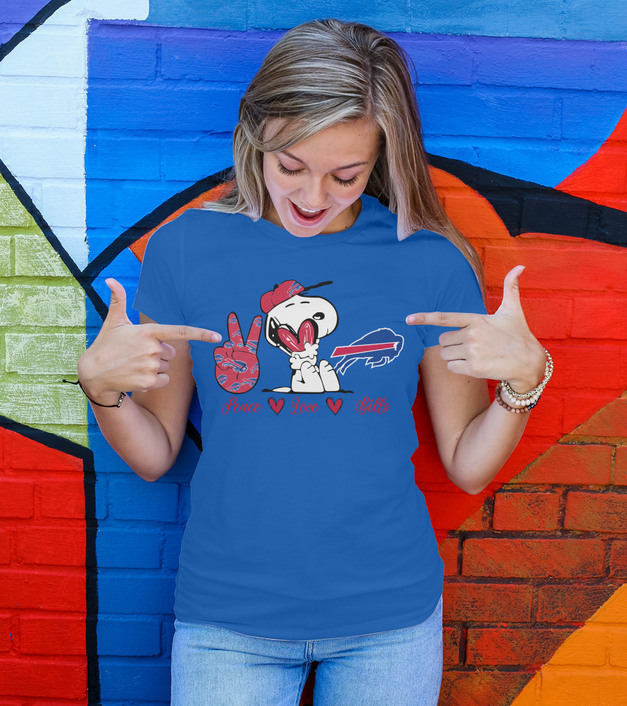 Peace Love Buffalo Bills Snoopy Holding Hearts T-Shirt