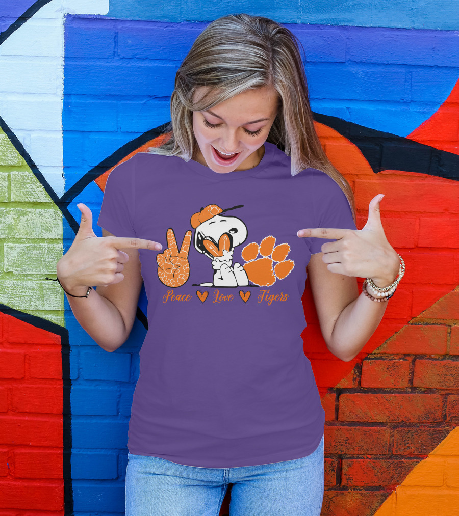 Peace Love Clemson Tigers Snoopy With Paw Print And Heart Icons T-Shirt