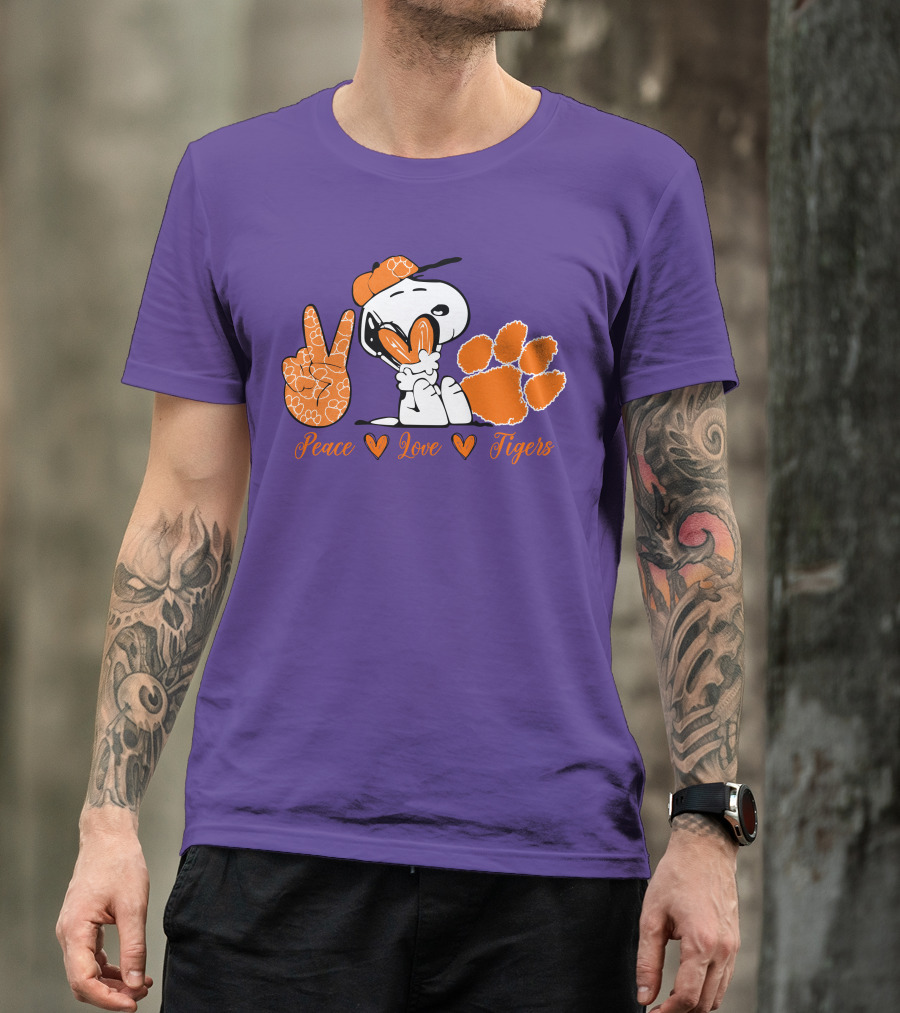 Peace Love Clemson Tigers Snoopy With Paw Print And Heart Icons T-Shirt