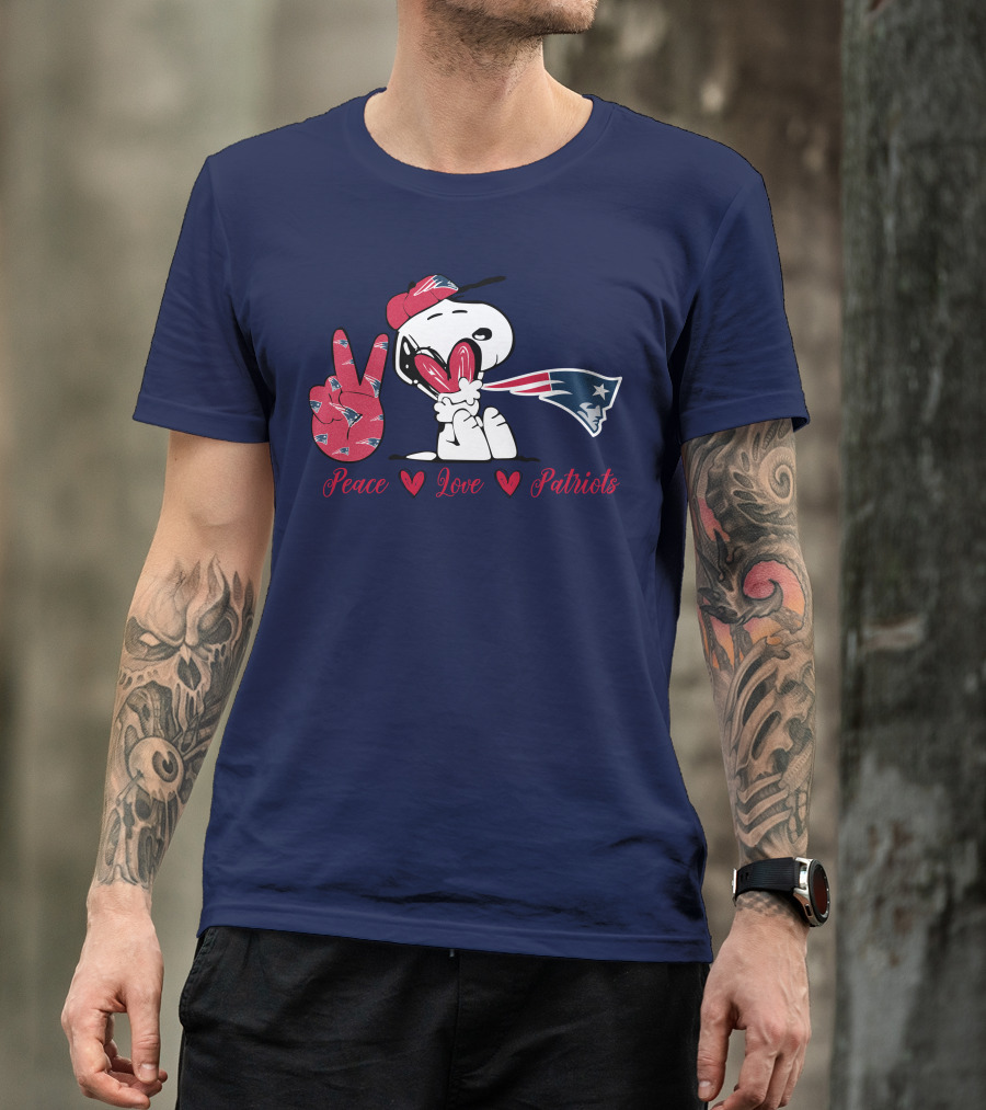 Peace Love Patriots Snoopy New England T-Shirt