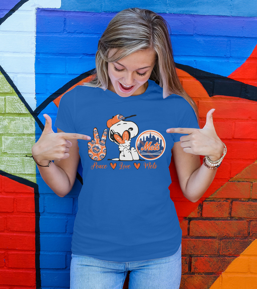 Snoopy Peace Love Mets New York City Skyline Baseball T-Shirt