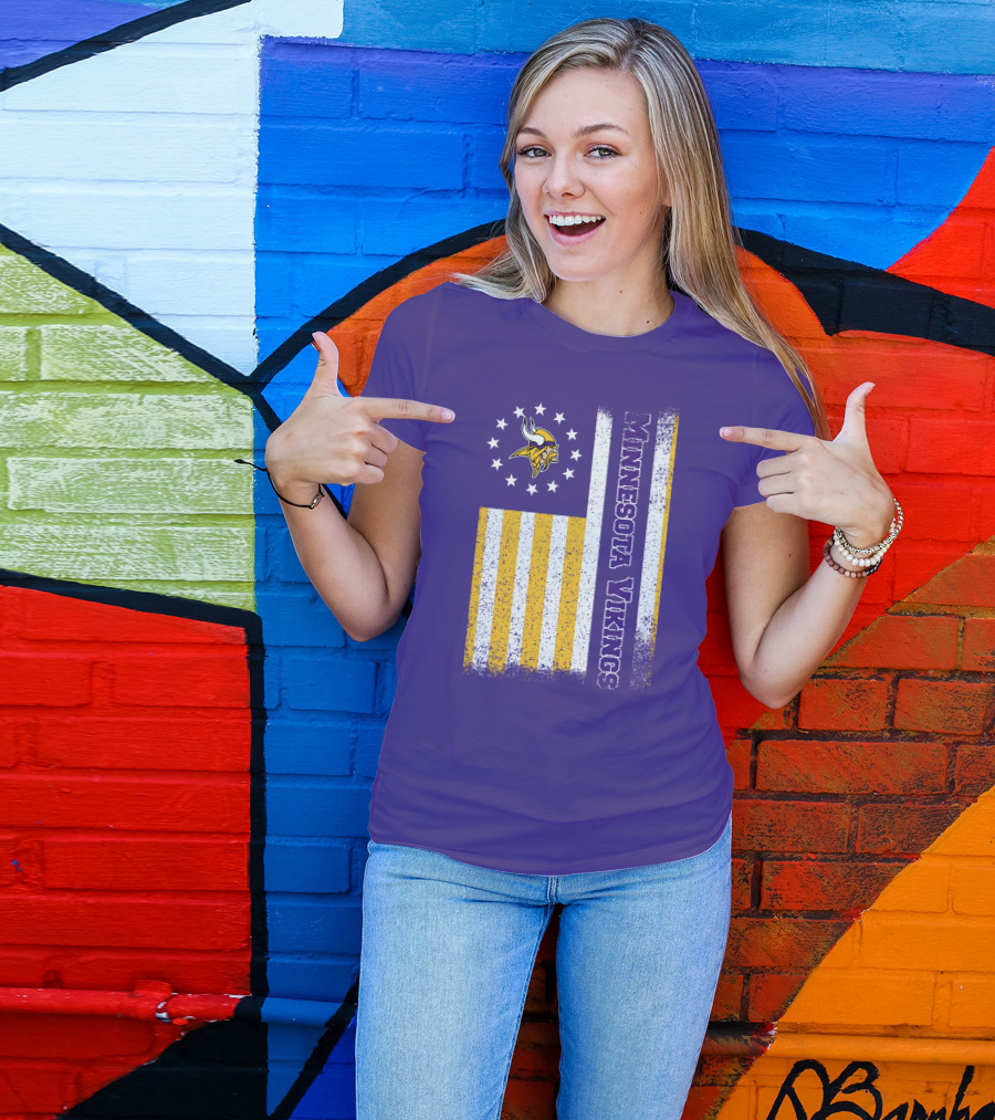 Minnesota Vikings American Flag Stars And Stripes T-Shirt