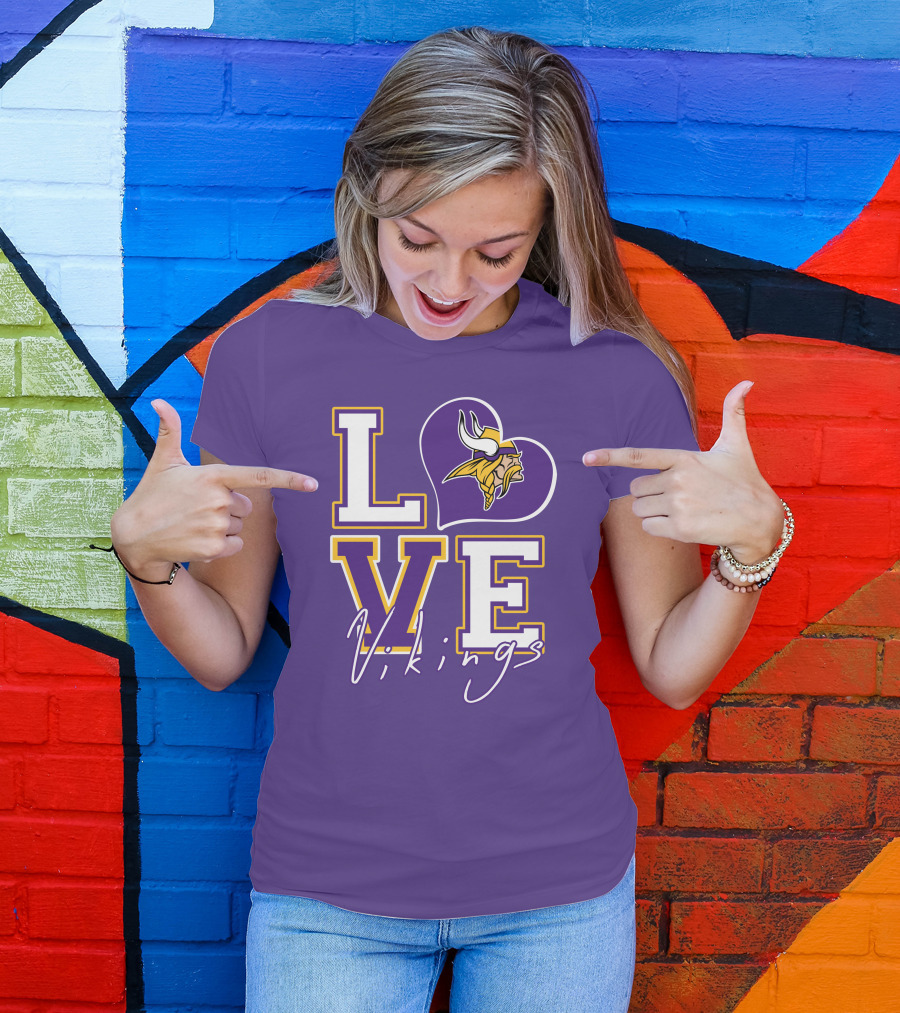 Love Minnesota Vikings Heart T-Shirt