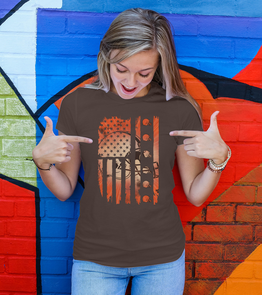 Cleveland Browns Helmet American Flag Edition T-Shirt