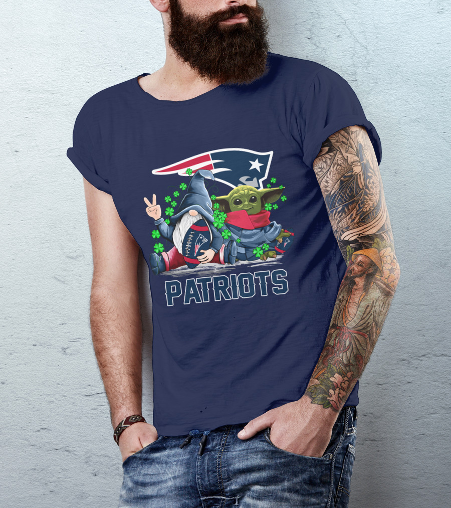 Leprechauns Gnomes Baby Yoda New England Patriots Football Icons T-Shirt