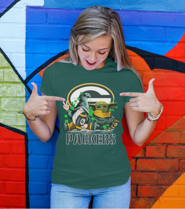 Leprechauns Gnomes Baby Yoda Packers Logo Shamrocks Hug Green Bay T-Shirt