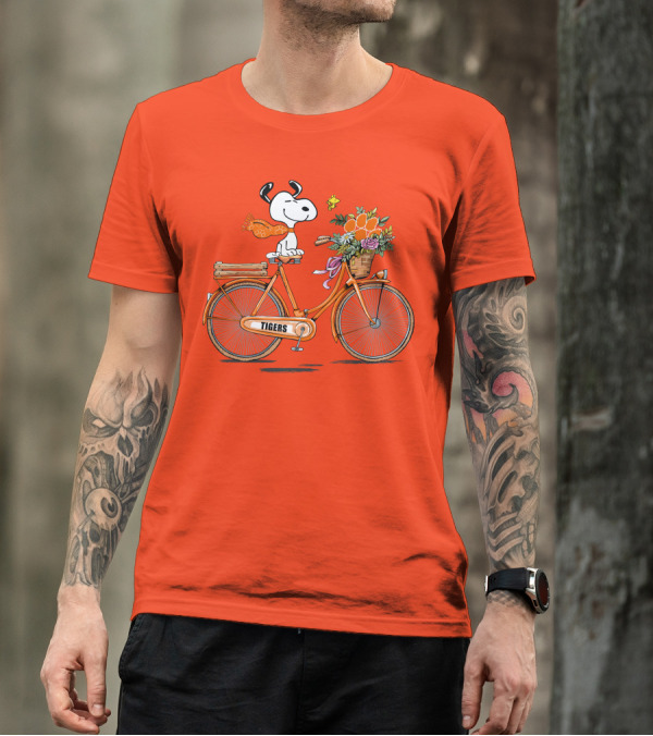 Clemson Tigers Snoopy Woodstock Bicycle Flowers T-Shirt