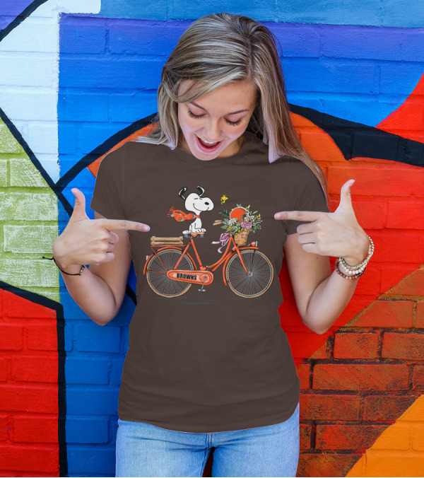 Cleveland Browns Snoopy Woodstock Flower Bicycle T-Shirt