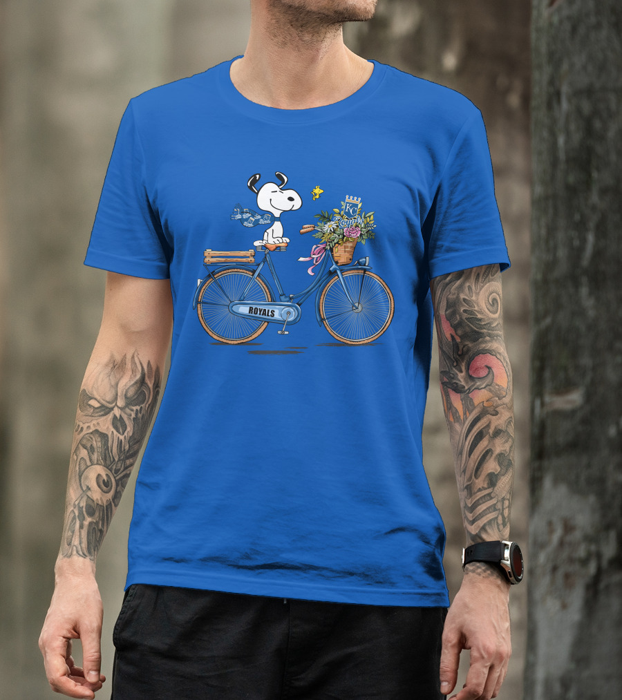 Kansas City Royals Snoopy Riding Bicycle With Woodstock And Flowers T-Shirt
