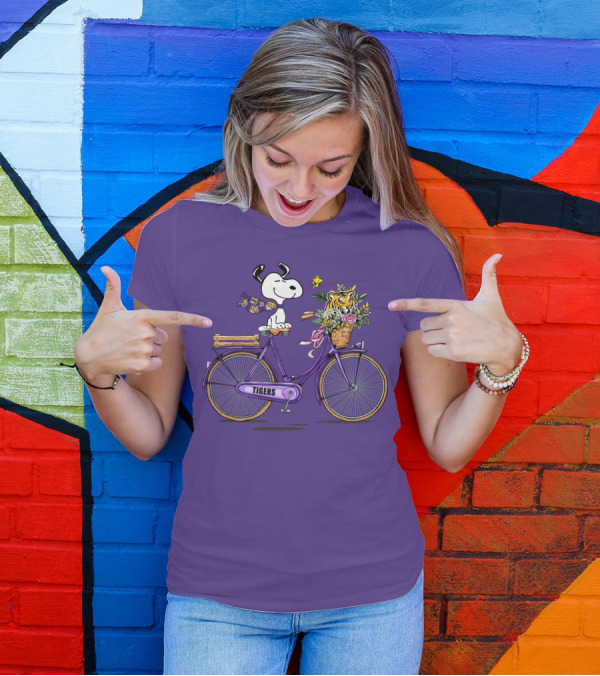 Snoopy Riding Purple Bicycle With LSU Tigers Bouquet T-Shirt